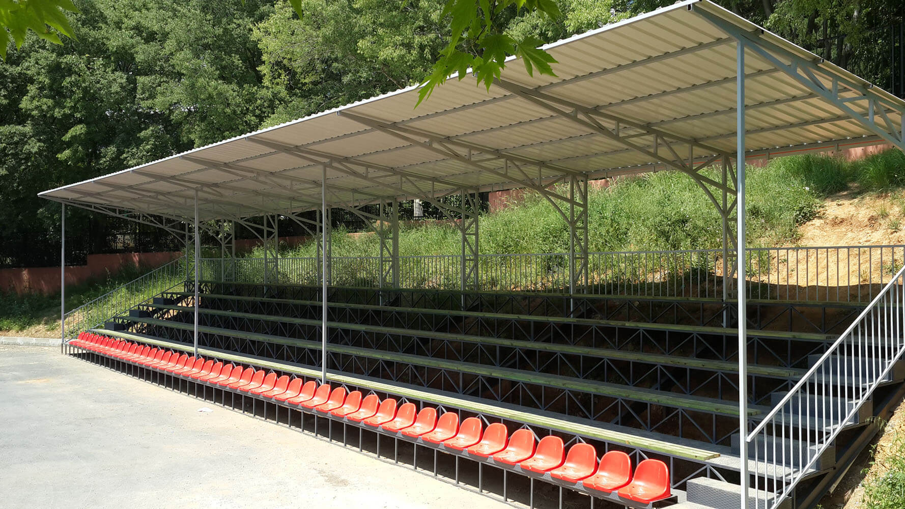 Milli E�itim Bakanl��� Tarabya �.�.O. Sabit Trib�n�